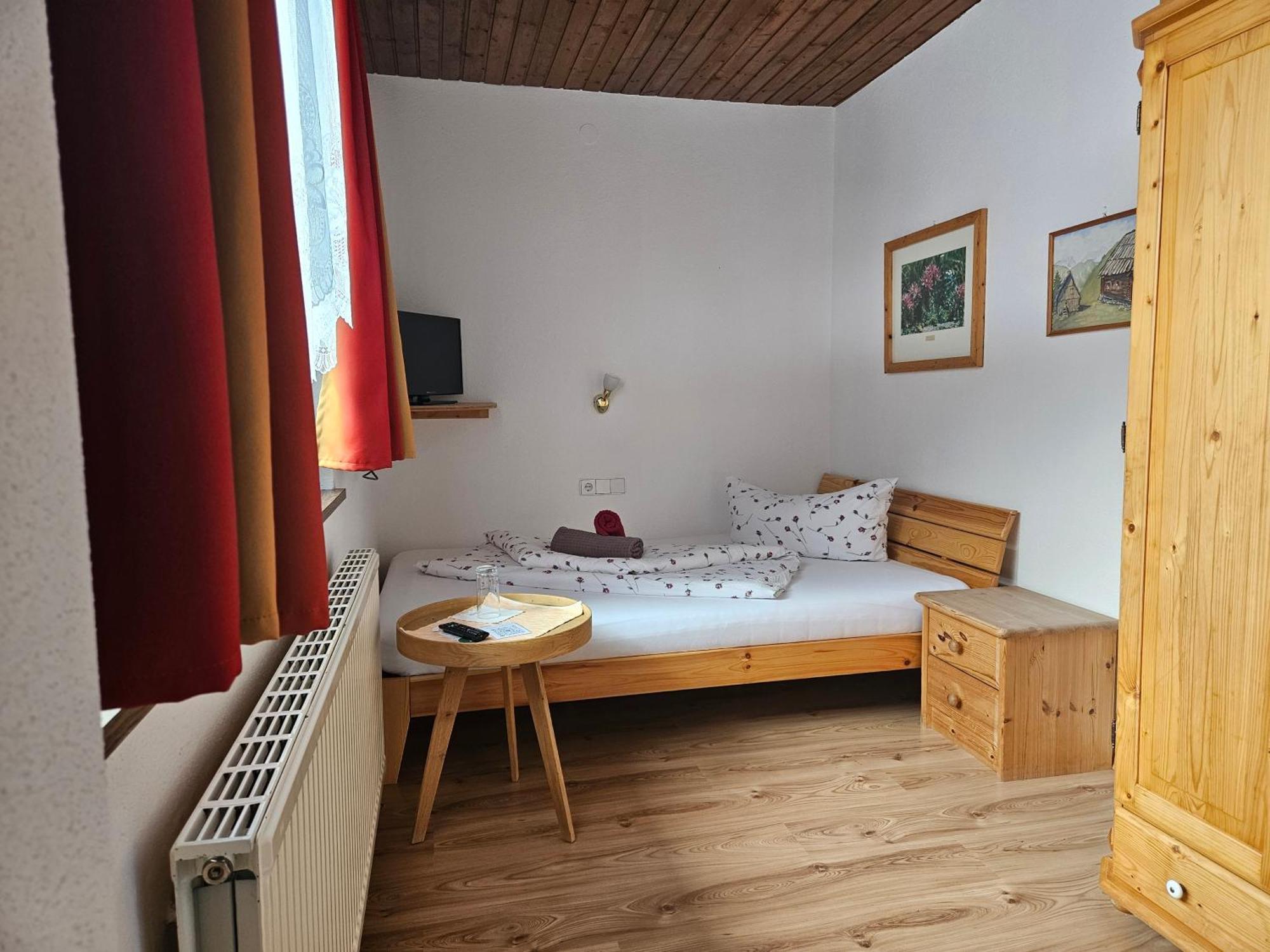 Gasthof Pension Kohlplatzl Hopfgarten in Defereggen Esterno foto